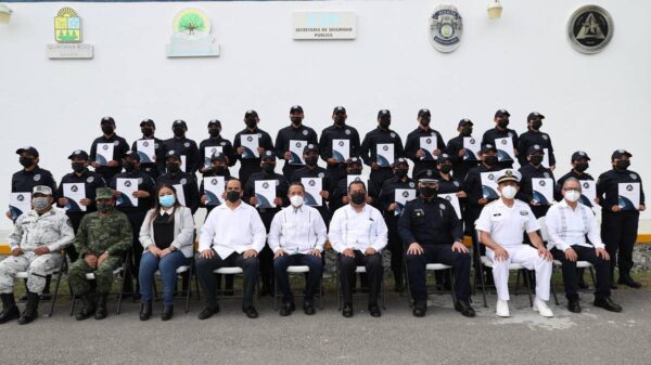 Es urgente reconstruir el vínculo entre la policía y los ciudadanos: Carlos Joaquín