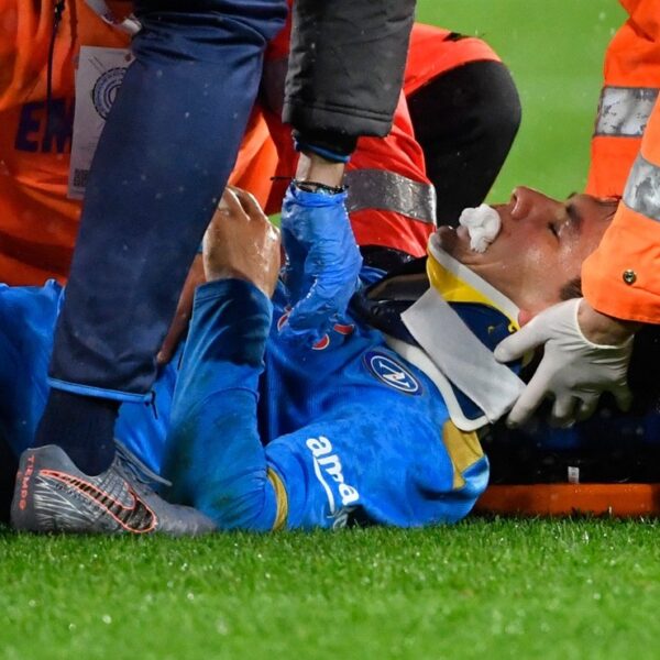 ¿Adiós al fútbol? Chucky Lozano se lesiona y revelan la gravedad