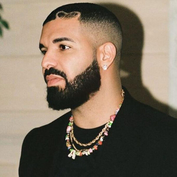 Acusan a Drake por poner salsa picante a un condón