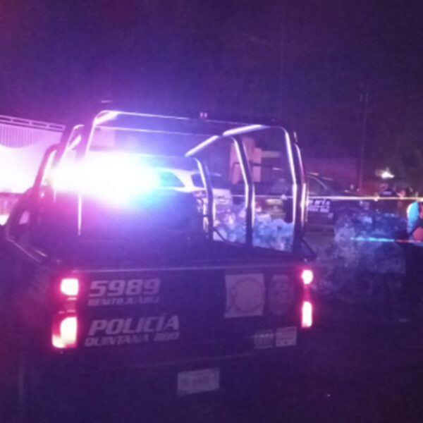 Atacan a balazos en Cancún a un hombre