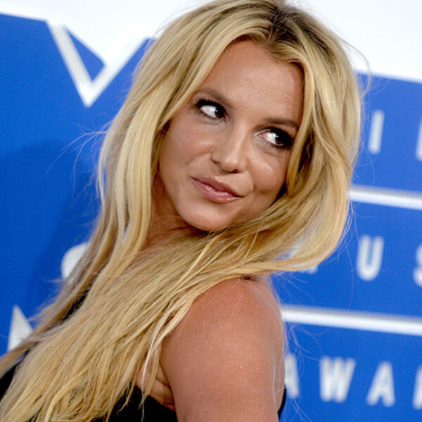Britney Spears revela que por culpa de un "bicho" bajó dos kilos