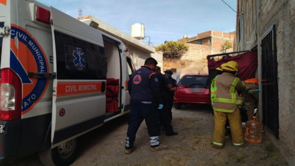 Mujer muere al explotarle pirotecnia en la mano