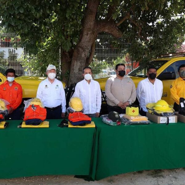 Para afrontar la temporada de incendios forestales 2022, Carlos Joaquín instaló el Comité Estatal de Manejo del Fuego