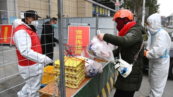 China termina 2021 con su peor semana en casos locales de Covid