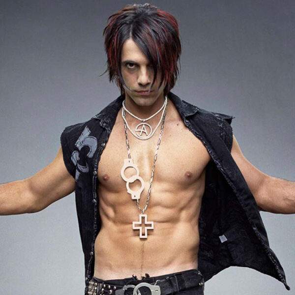Criss Angel confirma que su hijo logró vencer el cáncer