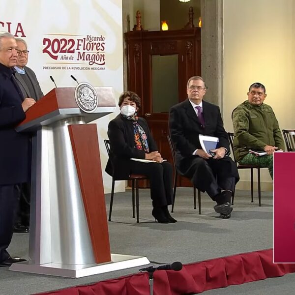 “Absoluta confianza” en Delfina Gómez; una mujer “honesta, digna”: AMLO