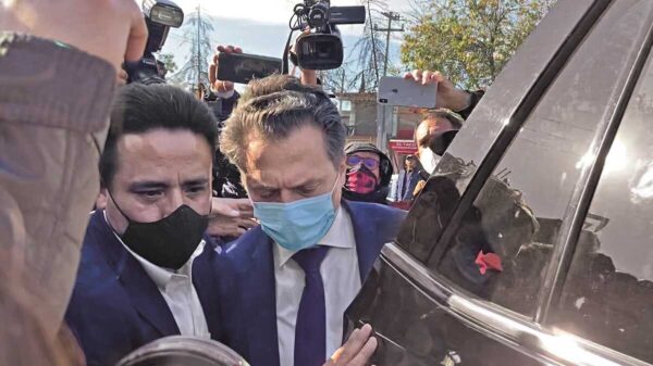 Emilio Lozoya gana batalla legal a la UIF.