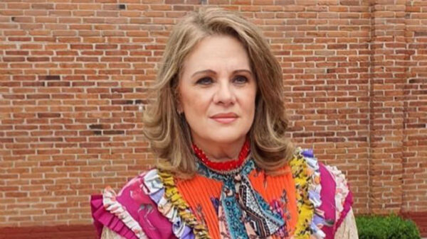 Erika Buenfil y su hijo Nicolás dan positivo a Covid-19