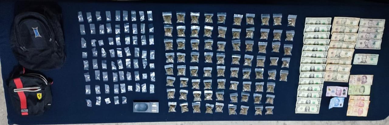 Caen tres narcomenudistas en Punta Sam; fueron sorprendidos por la Policía con varias dosis de diferentes drogas.