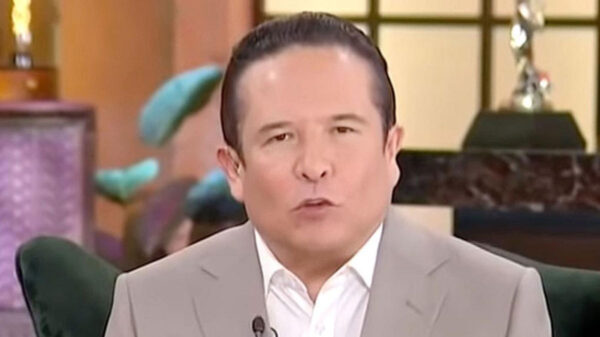 Gustavo Adolfo Infante se contagia de Covid-19 en Cancún