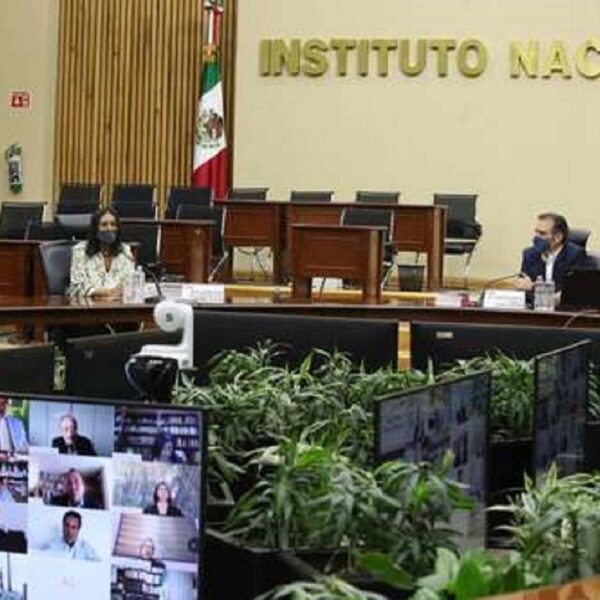 INE rechaza devolución de prerrogativas de Morena