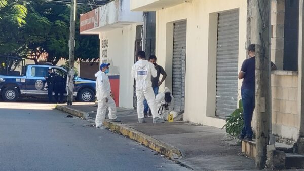 Balean a un hombre en la SM-61 de Cancún