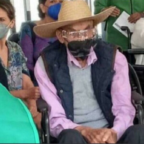 Cumple Echeverría 100 años con polémico historial represor