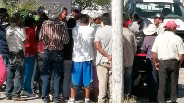 Pobladores casi linchan a delincuente por apuñalar a tendero