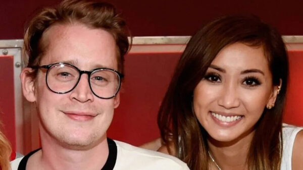 Macaulay Culkin se compromete con Brenda Song