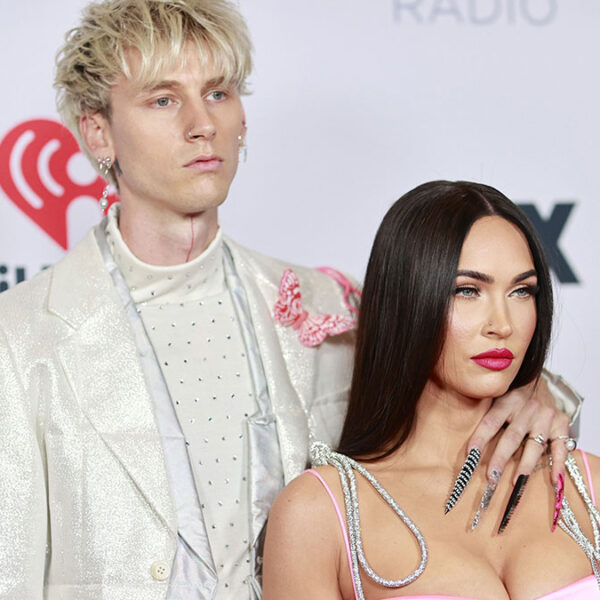 ¿El amor es dolor? Machine Gun Kelly revela que el anillo de compromiso de Megan Fox tiene "espinas"