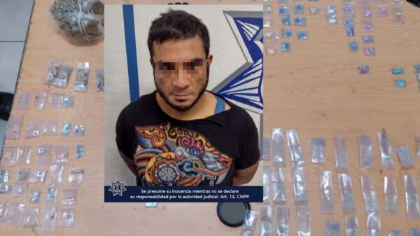 Cae sujeto con surtido de drogas en Playa Del Carmen