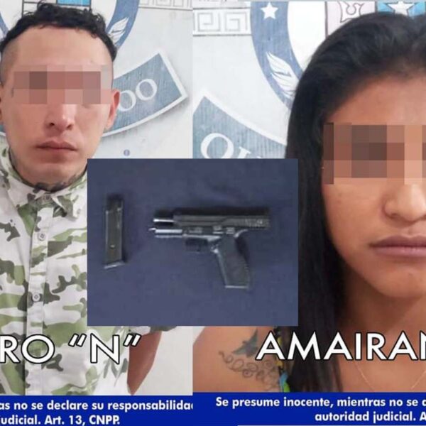 Detienen en Cancún a pareja empistolada que llevaba un bebé