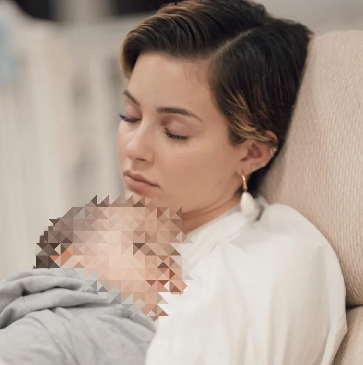 De acuerdo a Redim fue una “exposición excesiva e innecesaria del niño”, el pequeño solo sirvió para obtener likes por mostrar el lado “humano” del gobernador de Nuevo León y su esposa.