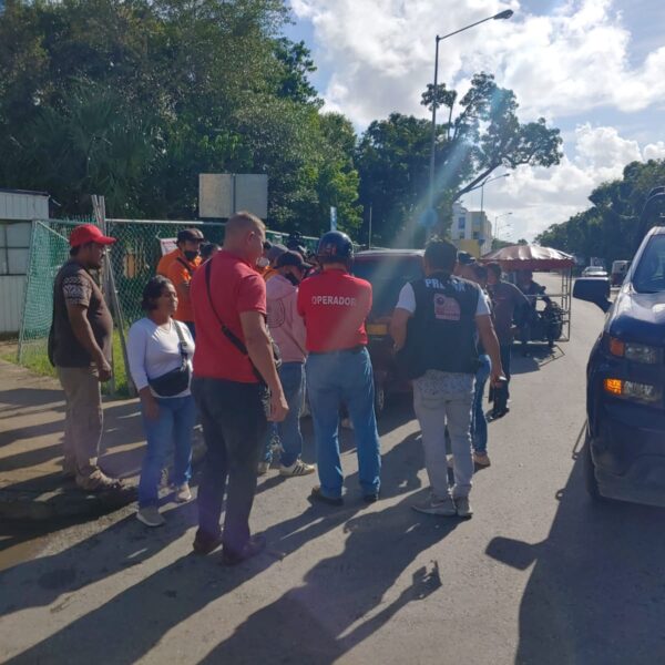 Estalla conflicto de mototaxistas en la Región 249 de Cancún (VIDEO).