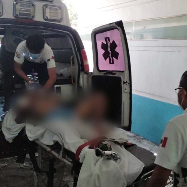 Atacan a balazos a hombre afuera de hospital del IMSS en Cancún