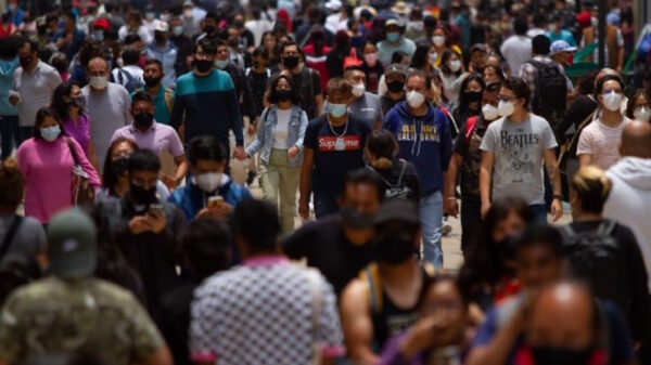 Rompe México récord de contagios, reportan más de 44 mil casos en un día