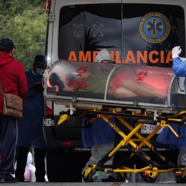 Estados Unidos encabeza la lista con 833 mil 988 muertes a causa del Covid-19