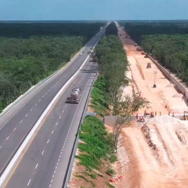 Inicia montaje de vías de prueba en tramo Izamal-Cancún del Tren Maya.
