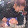Policías someten con violencia a adultos mayores (VIDEO).