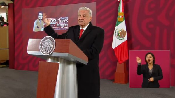 Pide AMLO precisar qué se considera propaganda política