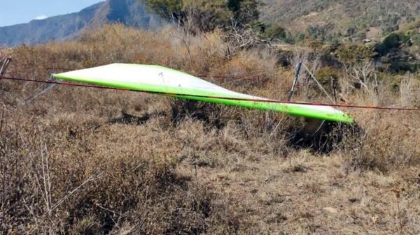 Extranjero muere en EdoMex al desplomarse en ala delta