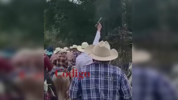 Video: Investiga FGR a alcalde en San Luis Potosí "por echar bala"