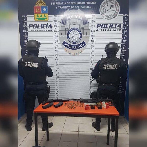 Aseguran armas de asalto en Playa Del Carmen