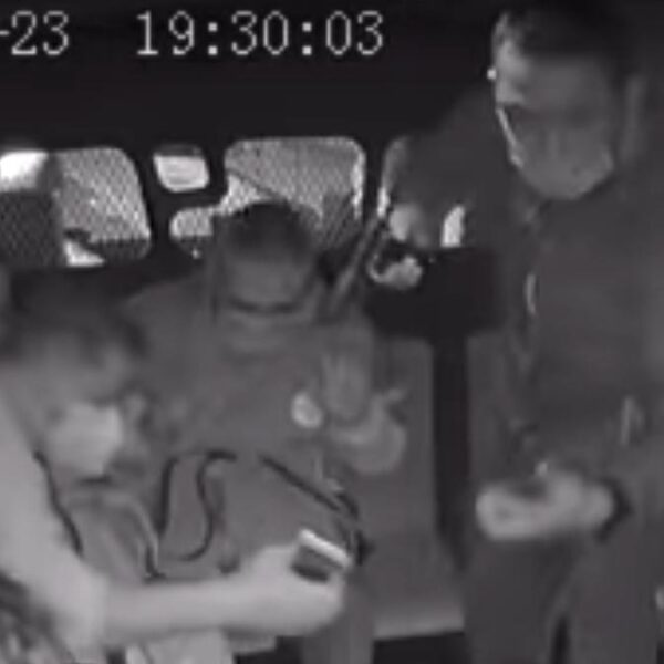 Acusan complicidad de chofer en asalto a combi