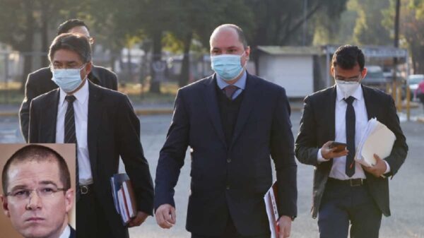 Abogados llegan a audiencia en Reclusorio Norte sin Anaya