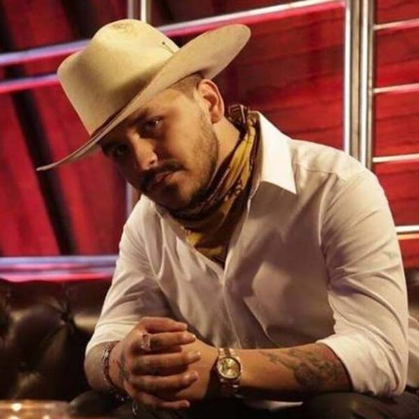 Christian Nodal cierra un capítulo en su vida y comienza uno nuevo con Sony Music