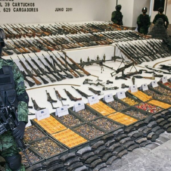 Ganancias millonarias de fabricantes de armas en EU