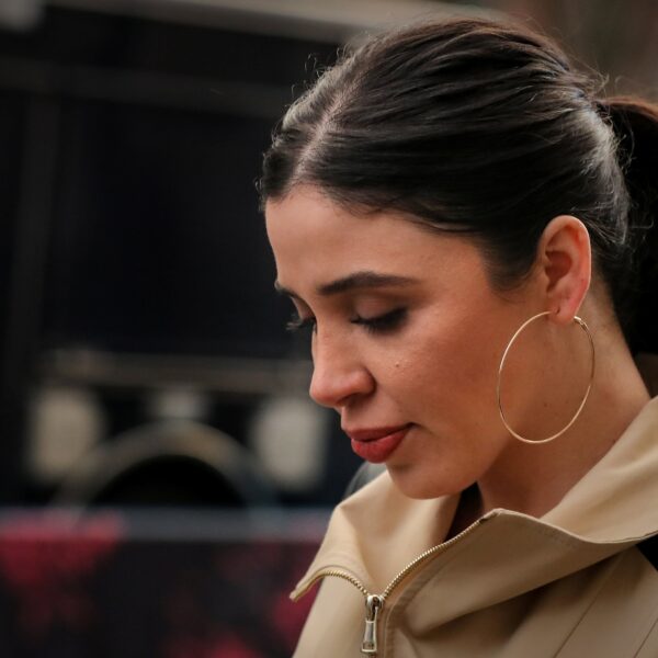 Seduce Emma Coronel a justicia de EU reducen sentencia; saldría en 2023