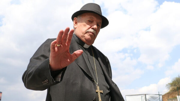 Onésimo Cepeda, obispo emérito de Ecatepec, fallece a causa del Covid.