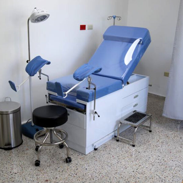 Cardiólogo fingía ser ginecólogo violó a 63 mujeres