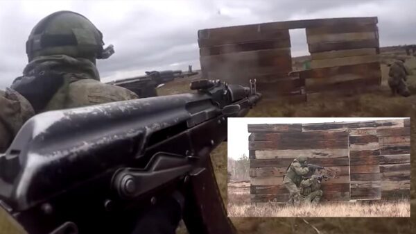 Video: Militares rusos "afinan" habilidades para la guerra