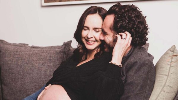 Irán Castillo anuncia el nacimiento de su hijo con foto de su placenta