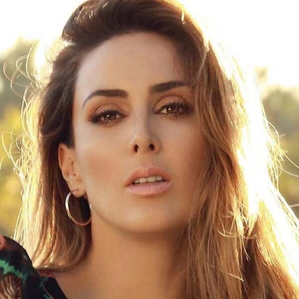 Jacqueline Bracamontes planea escribir un libro de sus vivencias
