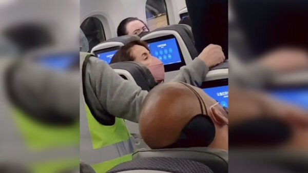 : Surge "Lady Aeroméxico" en vuelo CDMX-Francia