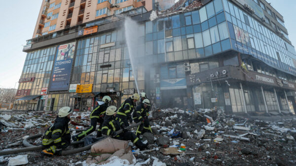 Ordena Rusia ofensiva contra Ucrania, “por negarse diálogo”
