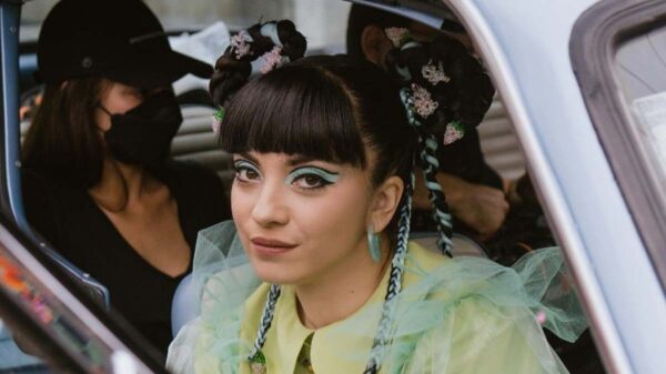 Mon Laferte presenta por primera vez a su bebé 'Joel'