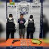 Detienen a presunto narcomenudista "armado" en playa Del Carmen