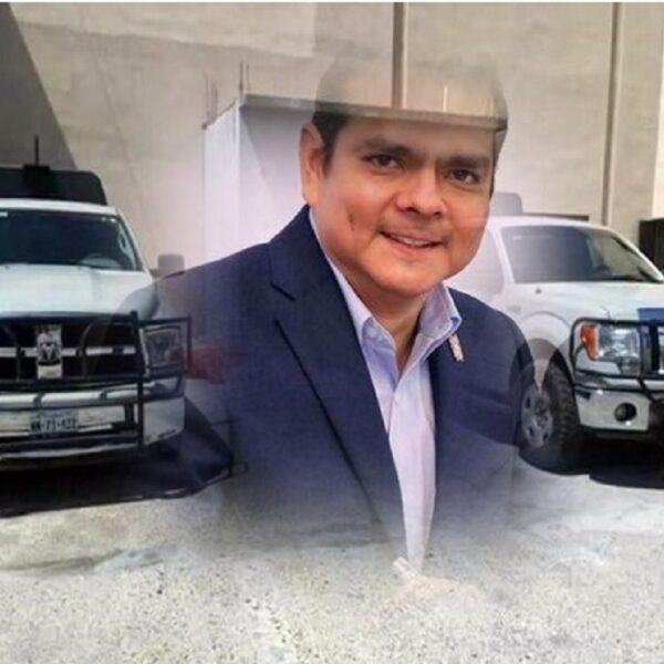 Investigan a ex alcalde panista por clonación de patrullas de Semar