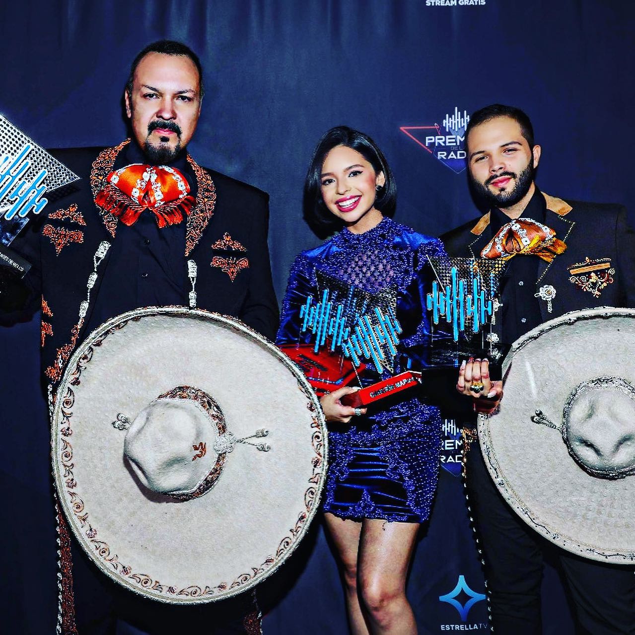 Pepe Aguilar teme a las represalias si lanza un libro biográfico