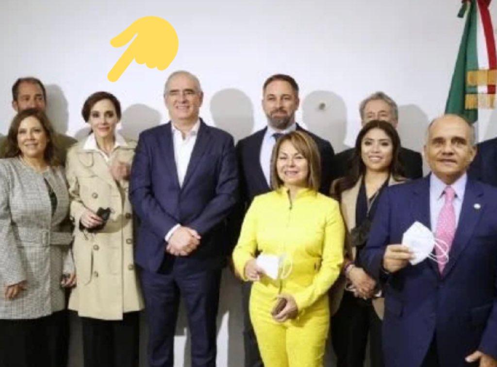 Lilly Téllez considerada por muchos como arribista y oportunista, dejó ver su lado verdadero al regresar a las filas del partido ultraconservador en México, PAN.